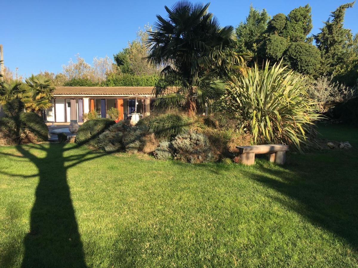 Mas De La Butte Blanche Bed & Breakfast Orgon Exterior foto