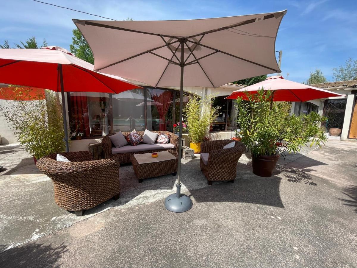 Mas De La Butte Blanche Bed & Breakfast Orgon Exterior foto