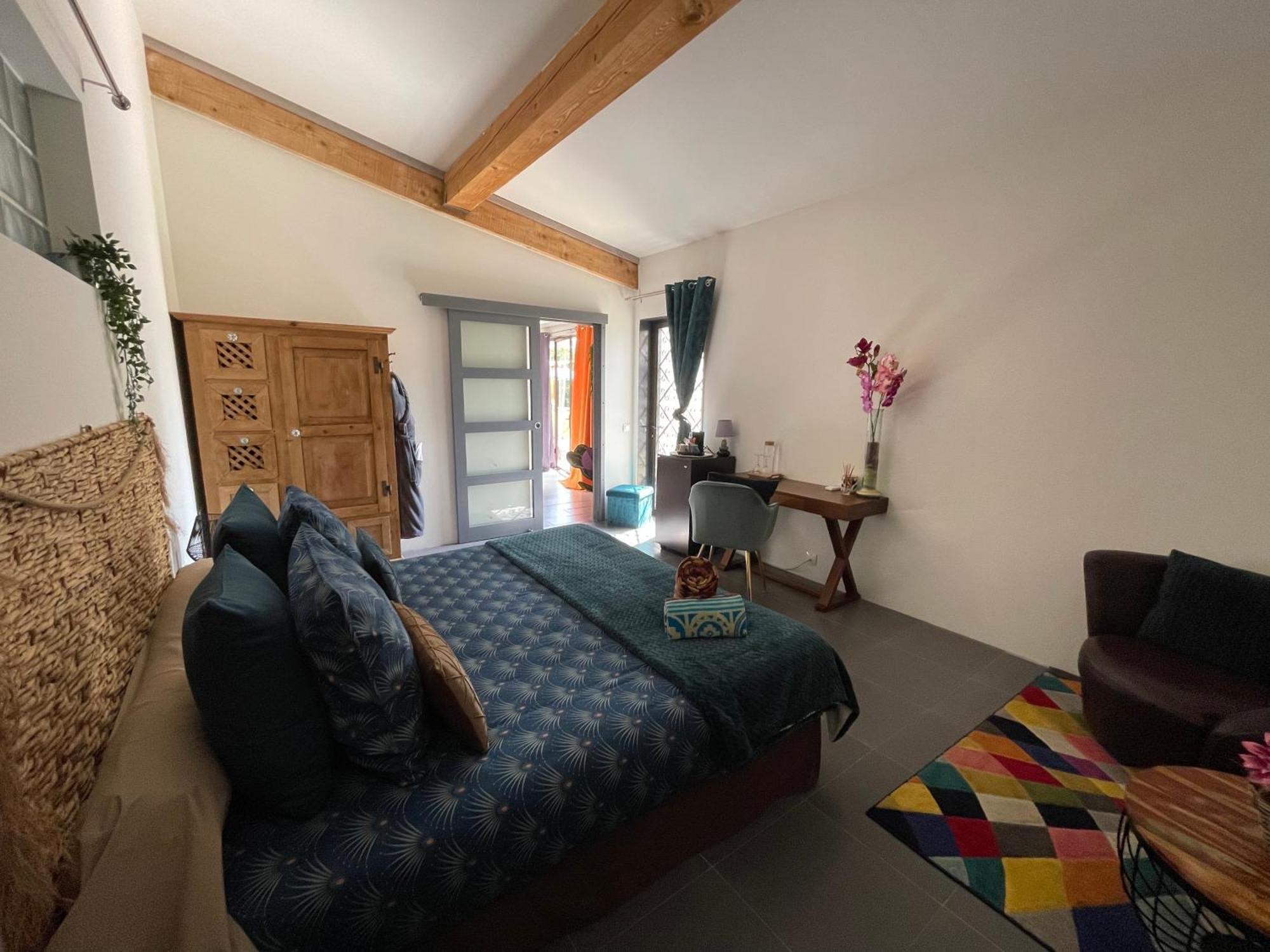 Mas De La Butte Blanche Bed & Breakfast Orgon Exterior foto