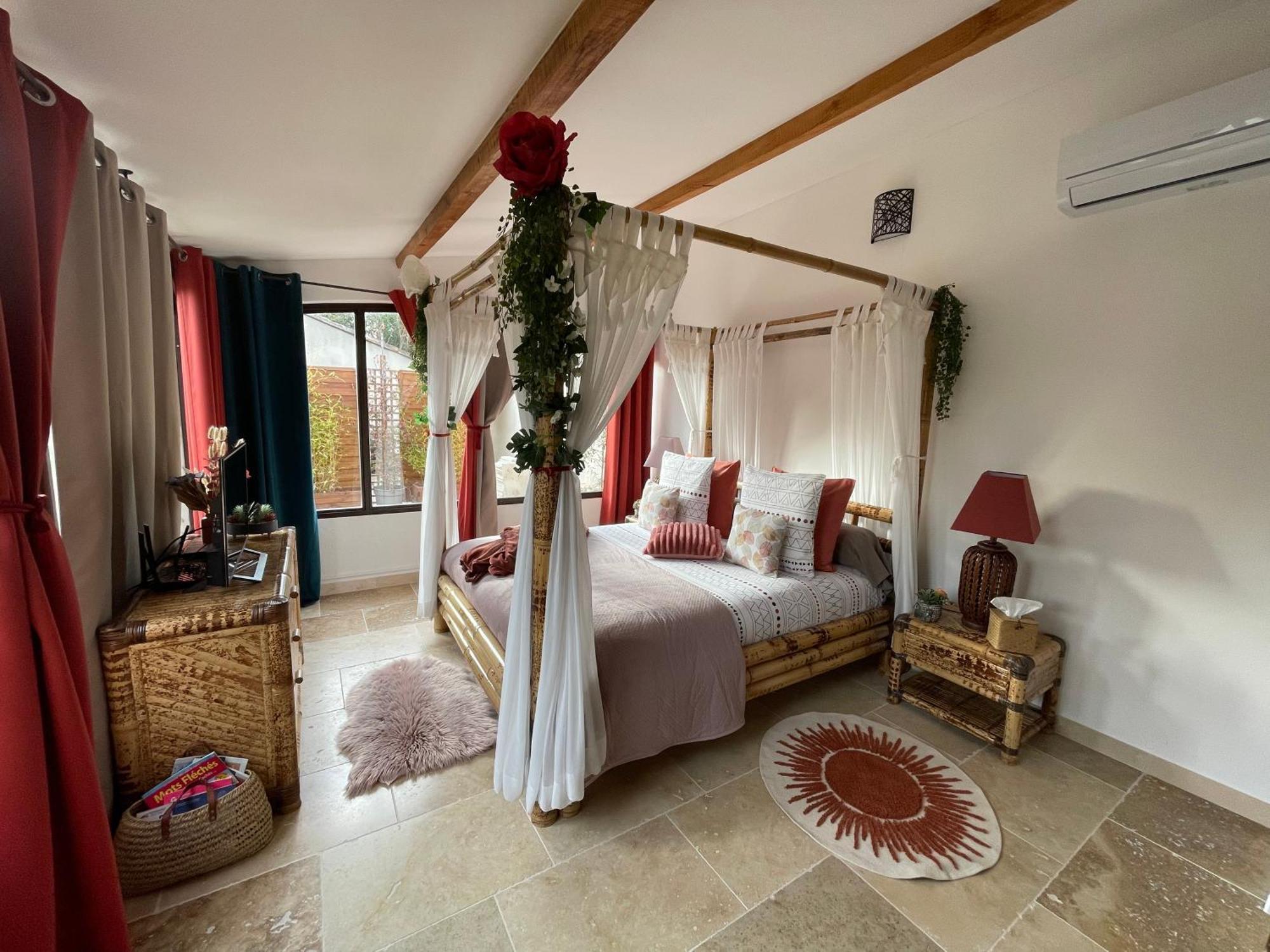 Mas De La Butte Blanche Bed & Breakfast Orgon Exterior foto