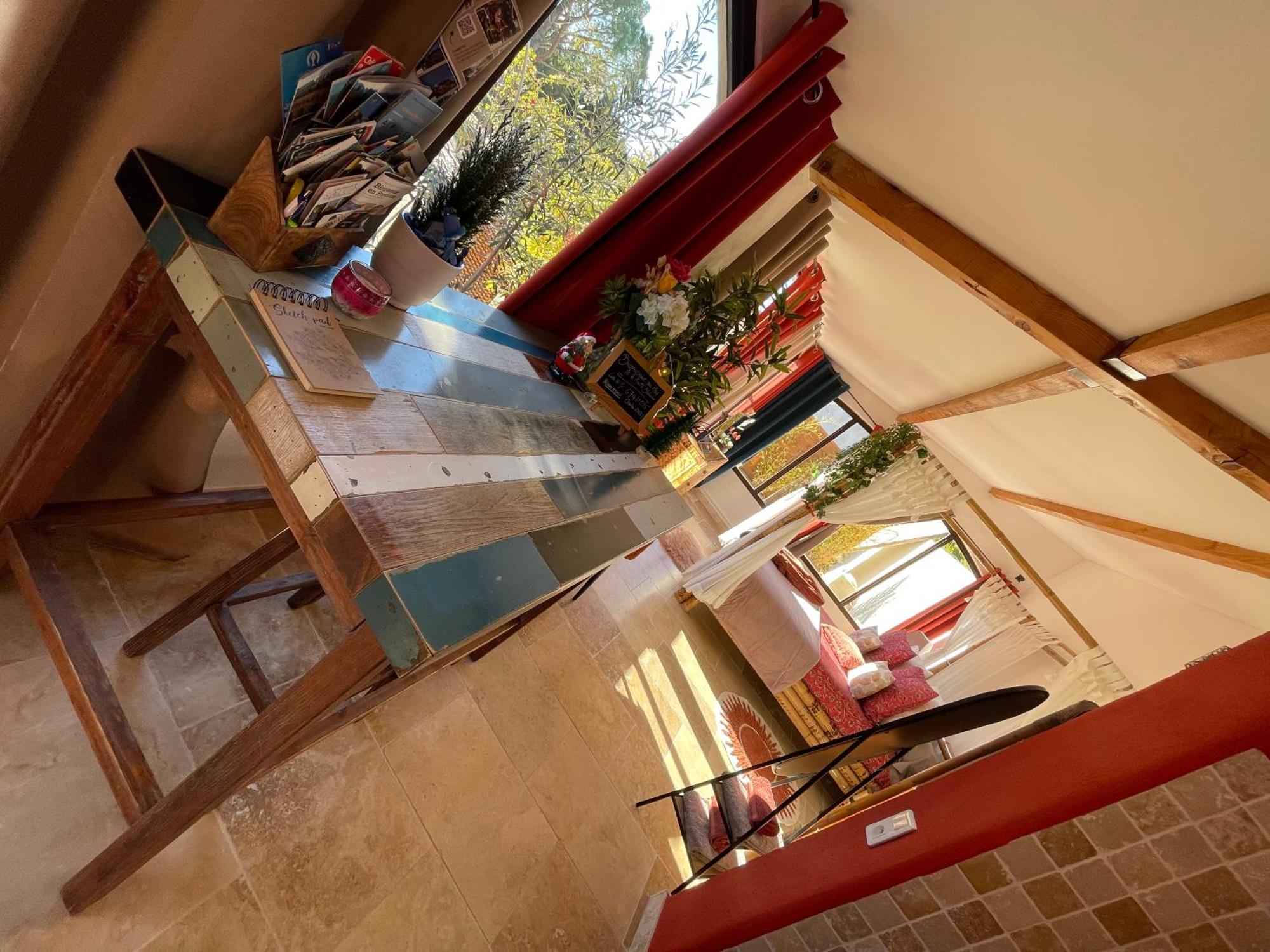 Mas De La Butte Blanche Bed & Breakfast Orgon Exterior foto