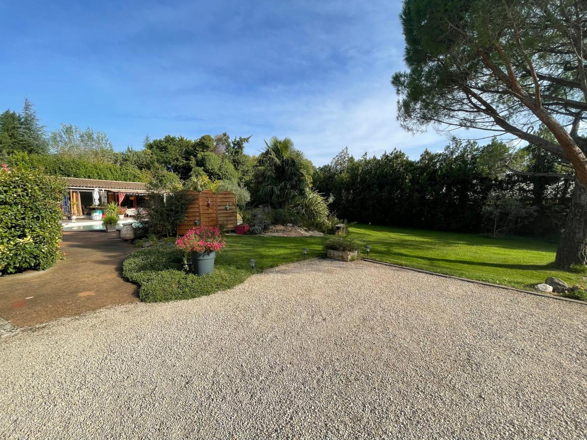 Mas De La Butte Blanche Bed & Breakfast Orgon Exterior foto
